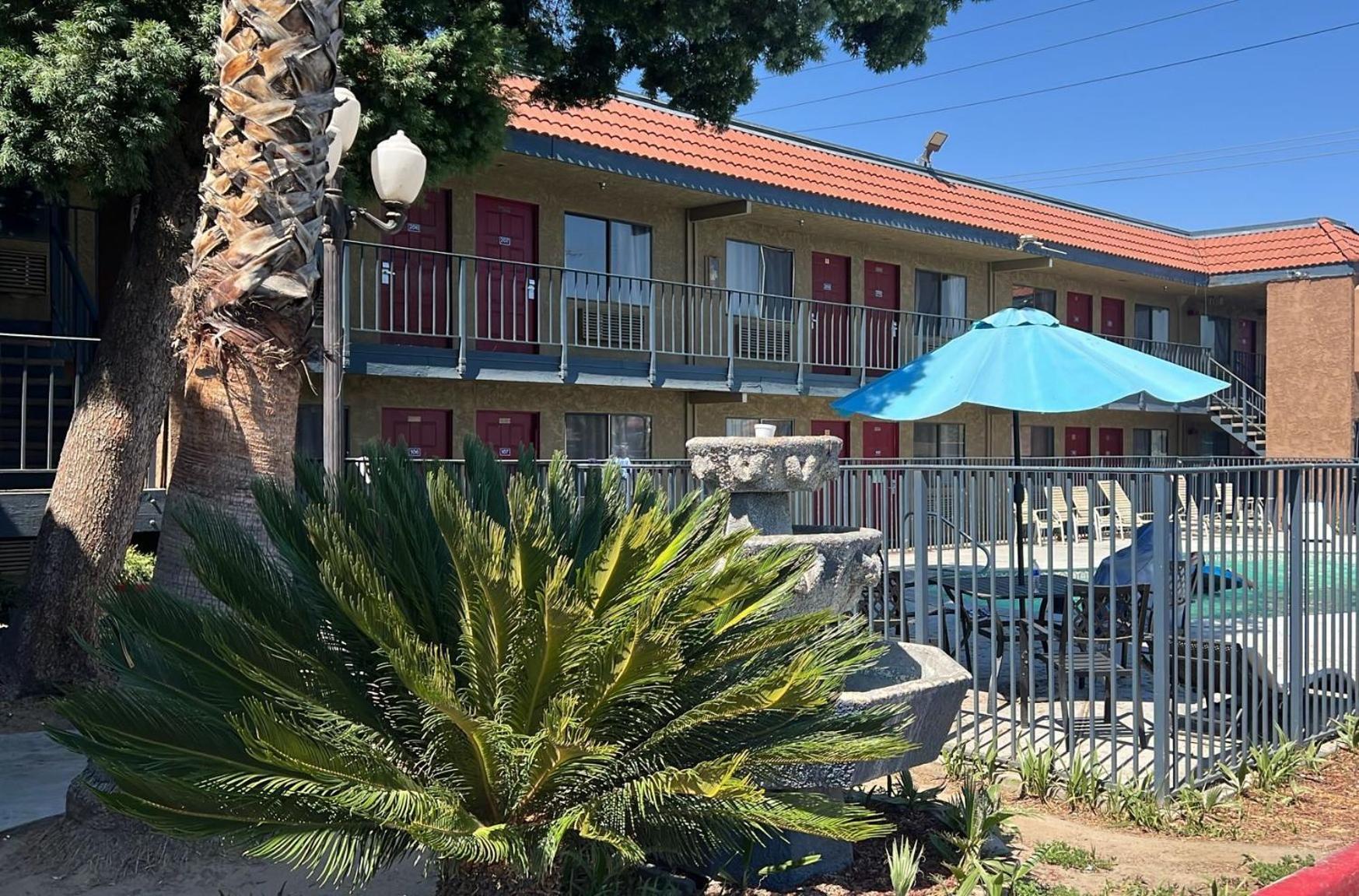 Fresno Inn Exterior foto